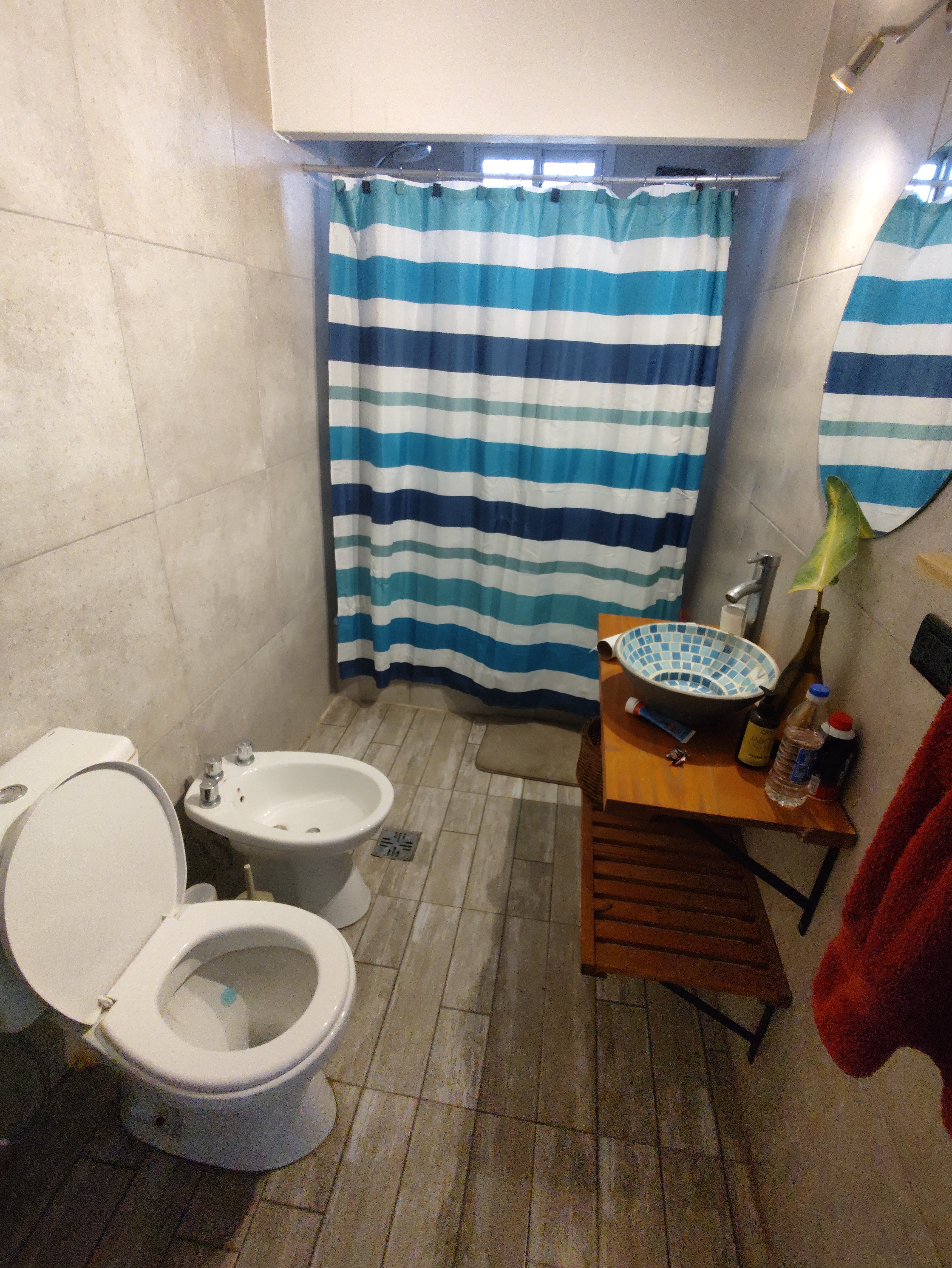 Casa 3 Ambientes con Gran Terreno y Cocheras - Foto 1