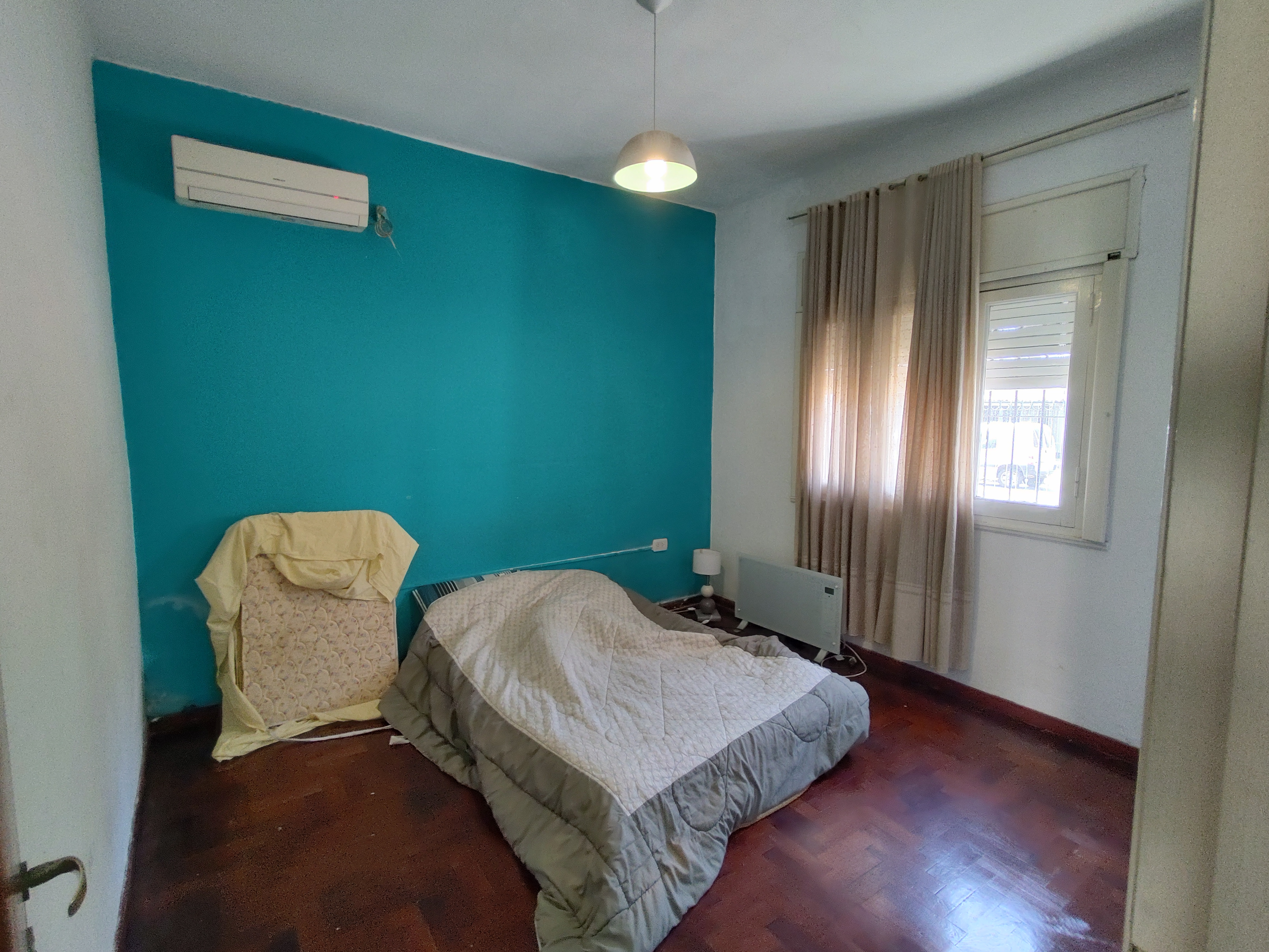 Casa 3 Ambientes con Gran Terreno y Cocheras - Foto 7