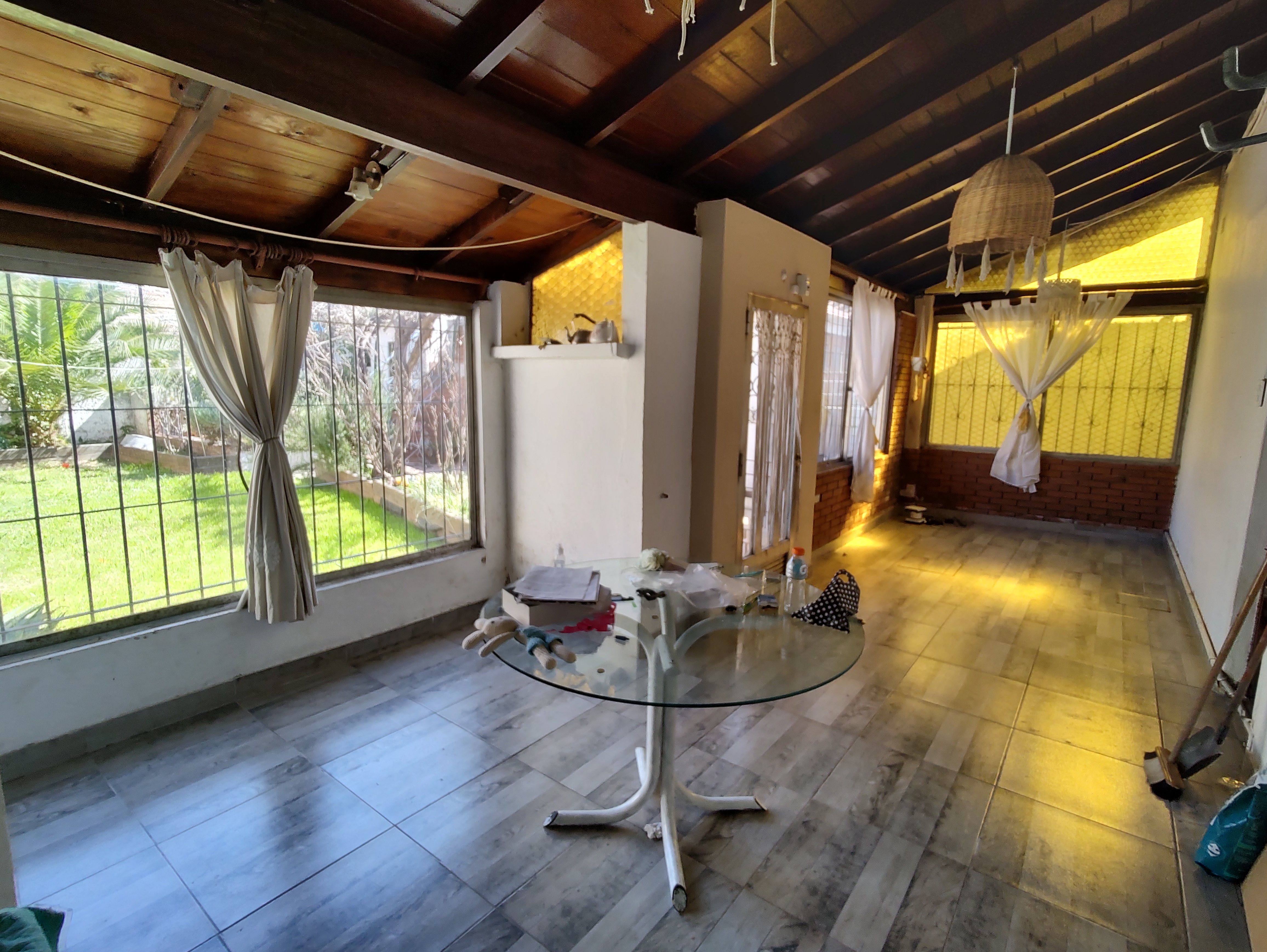 Casa 3 Ambientes con Gran Terreno y Cocheras - Foto 8