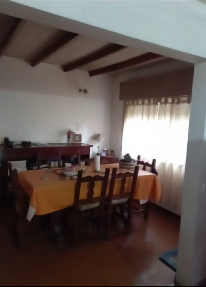Casa sobre Av. La Plata en Lote de 10 x 34 m - Foto 1