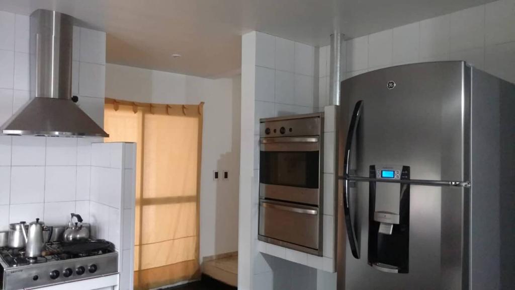 Residencia Quinta en Parque de 2800 m² con Piscina - Foto 4